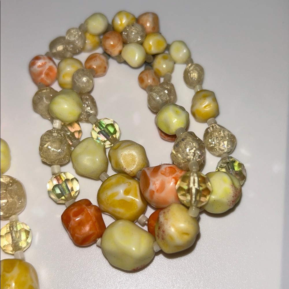 Deauville Multicolored Two-Strand Lucite Bead Necklace Earring Bracelet Vintage - Picture 3 of 8